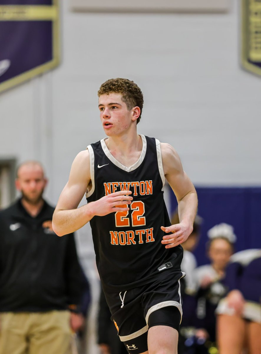 MiddlesexMagic's tweet photo. Magic and Newton North 6’4 2025 Teagan Swint erupted for a school record 45 points this week! The versatile wing scores at all 3 levels, guards multiple positions and is an excellent rebounder. 1590 SAT and a 4.0 GPA with a full AP course load! #MagicFamily #StudentAthletes https://t.co/t2XIwVShqK