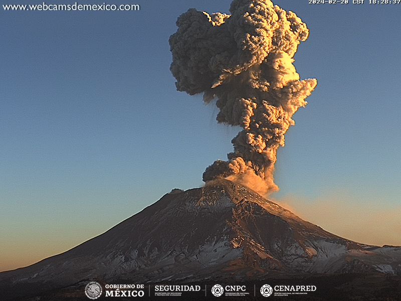 TNoticiasMexic1's tweet image. #ULTIMAHORA🔴➡️ Se registró a las 18:25 horas de esta tarde, una #Exhalación MODERADA 🟡 del volcán #Popocatépetl. 🌋💨

• Se espera caída de ceniza en: #PUEBLA, #MORELOS, #GUERRERO. 📍

• 🚦 AMARILLO FASE 2. 🟡