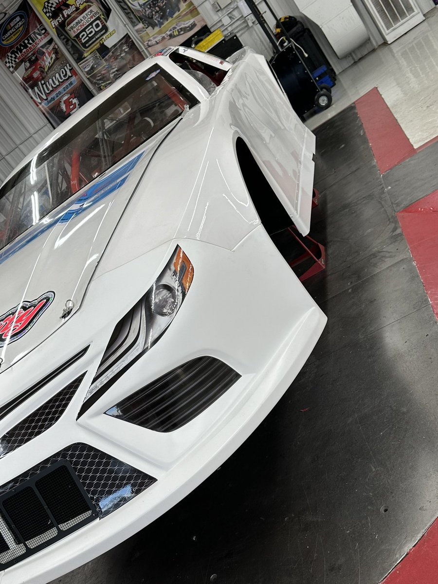 DPeebs75's tweet photo. Really happy how this one came out! Speedweeks at southern national with Ryan Joyner behind the wheel is gonna be lit!! 
#DPM #MMS #NASCAR https://t.co/BGxT0KDEyM