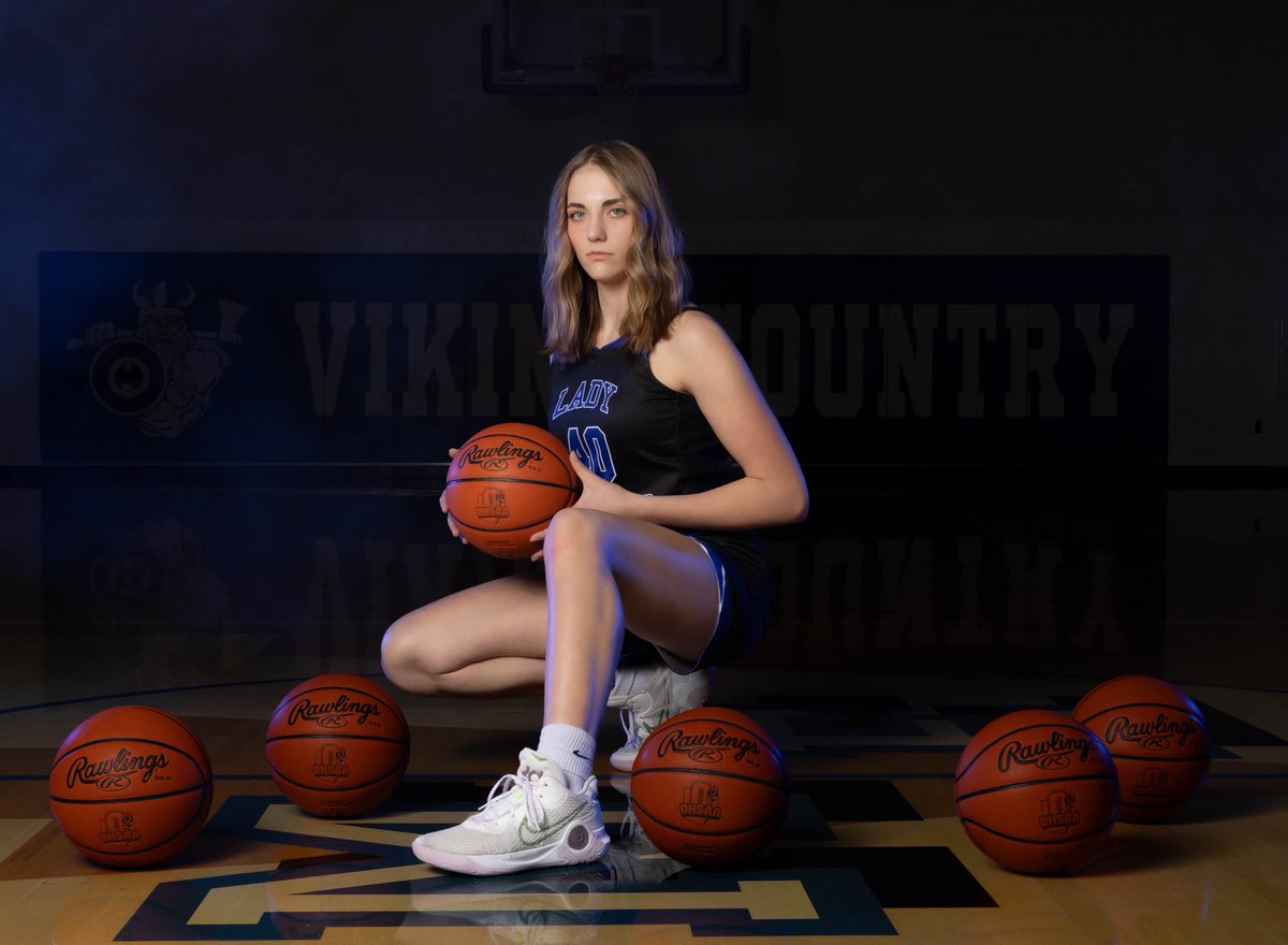 Loving these Senior Photos so Much🏀