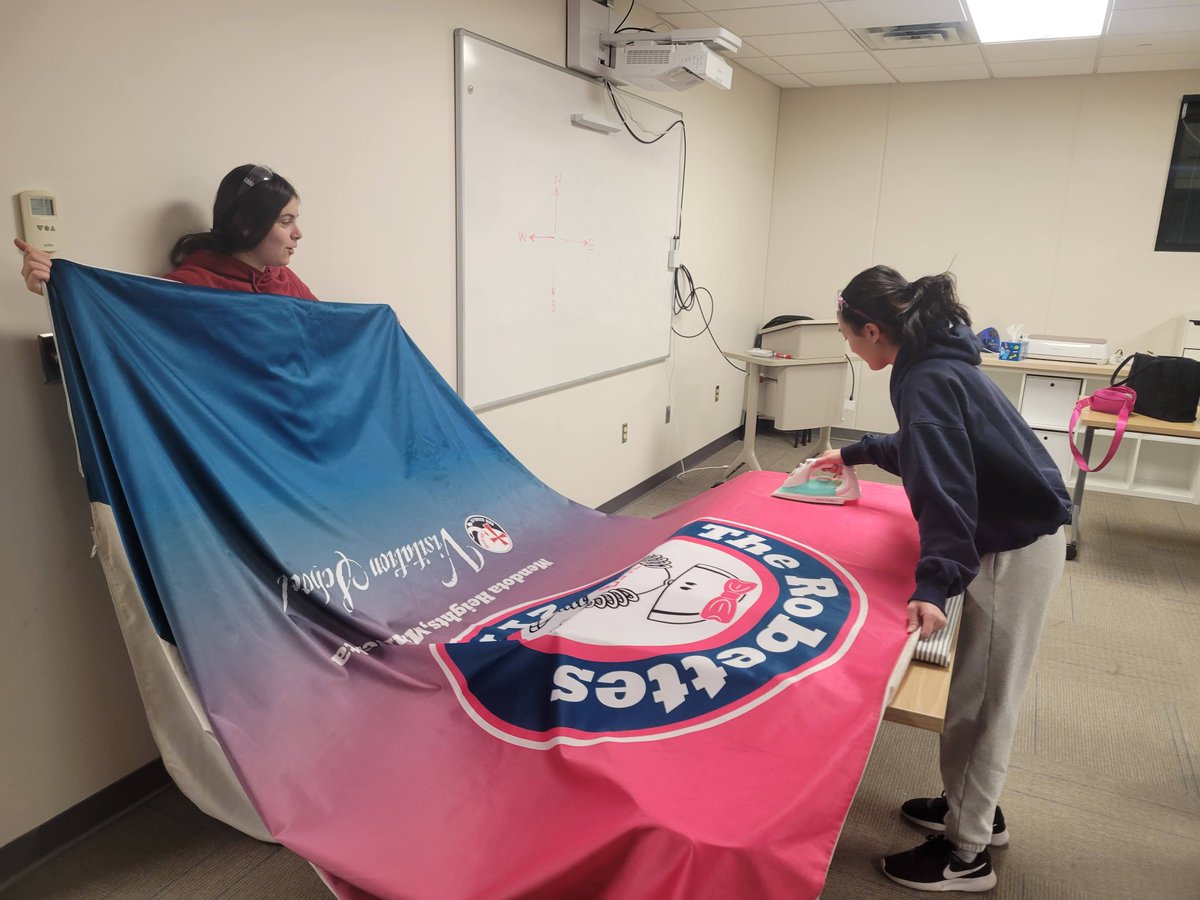 The Robettes tweet media