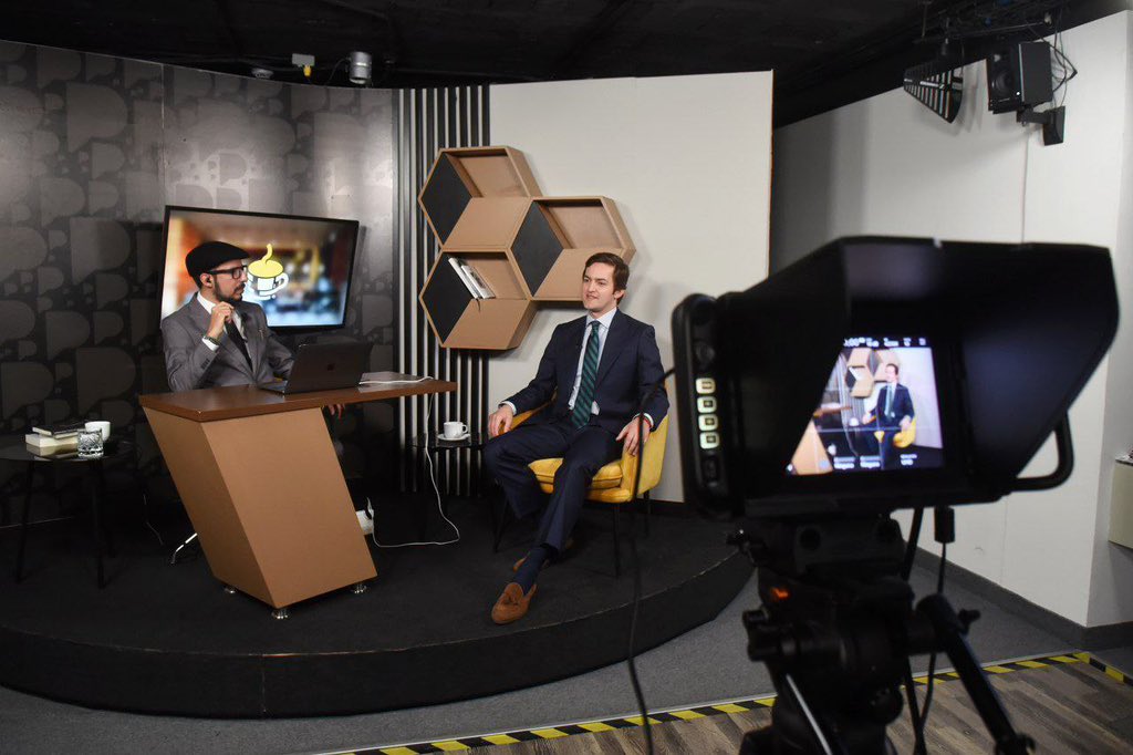 Transparencia en acción🌟| El viceministro de Gobierno, <a href="/etorrescobo/">Esteban Torres Cobo</a>, en entrevista con #LaPosta, resaltó los avances económicos gracias a las acciones del #GobiernoNacional. Además, anunció medidas contra la corrupción en empresas públicas, donde se prevén revelaciones,