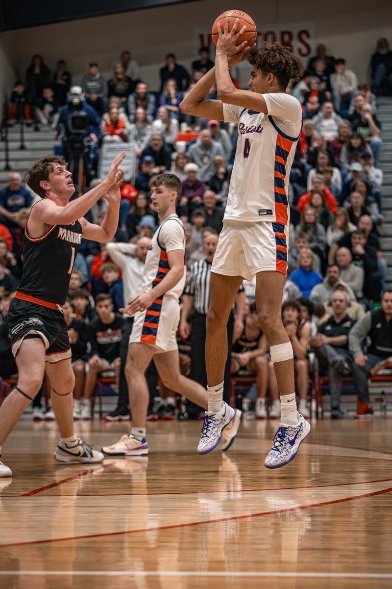 MoneyHeistVis's tweet image. 6'9 Forward @enterespo_  of Red Land High School Basketball