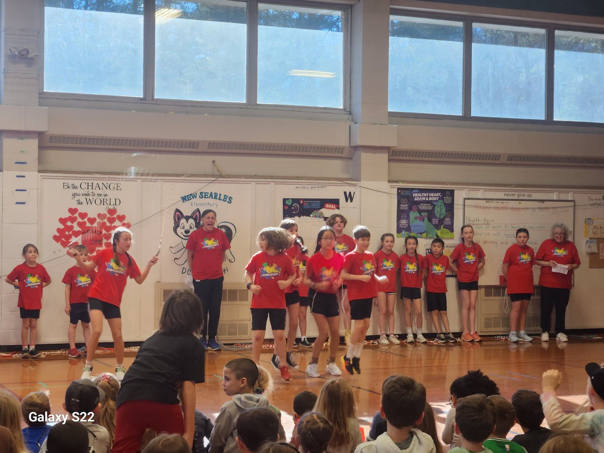 LavoiePhysED's tweet photo. Thank you to the Newmarket Hot Shots jump rope demo team! These impressive grade 2-5 students inspired us with lots of tricks today. #OneNashua #jumpropedemo @newsearles1 @KidsHeartChall @HelayneTalbott @tlkaufmann @SarfdeK @mariojandrade @NASHUASCHOOLS https://t.co/Dh81QlooTq