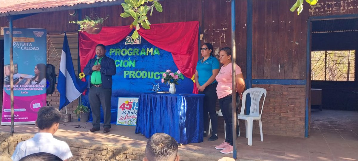 CentroTec_JDMR's tweet photo. 📝📚 Centros Educativos del departamento de León, dieron la bienvenida al programa Vocación Productiva para el Trabajo y la Vida, en las comunidades del Papalonal, Los Arcos, Nagarote y Los Cocos 👩🏻‍🏫😎en coordinación con el @CentroTec_JDMR 
#TecJDMR 
#SoyTecNicaragua https://t.co/7M69ojHNuy