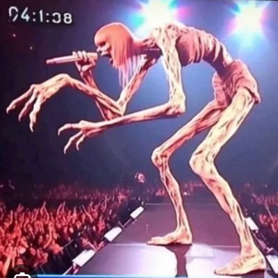 Gothiswhite's tweet photo. #NewProfilePic https://t.co/SbZxpgfFwV