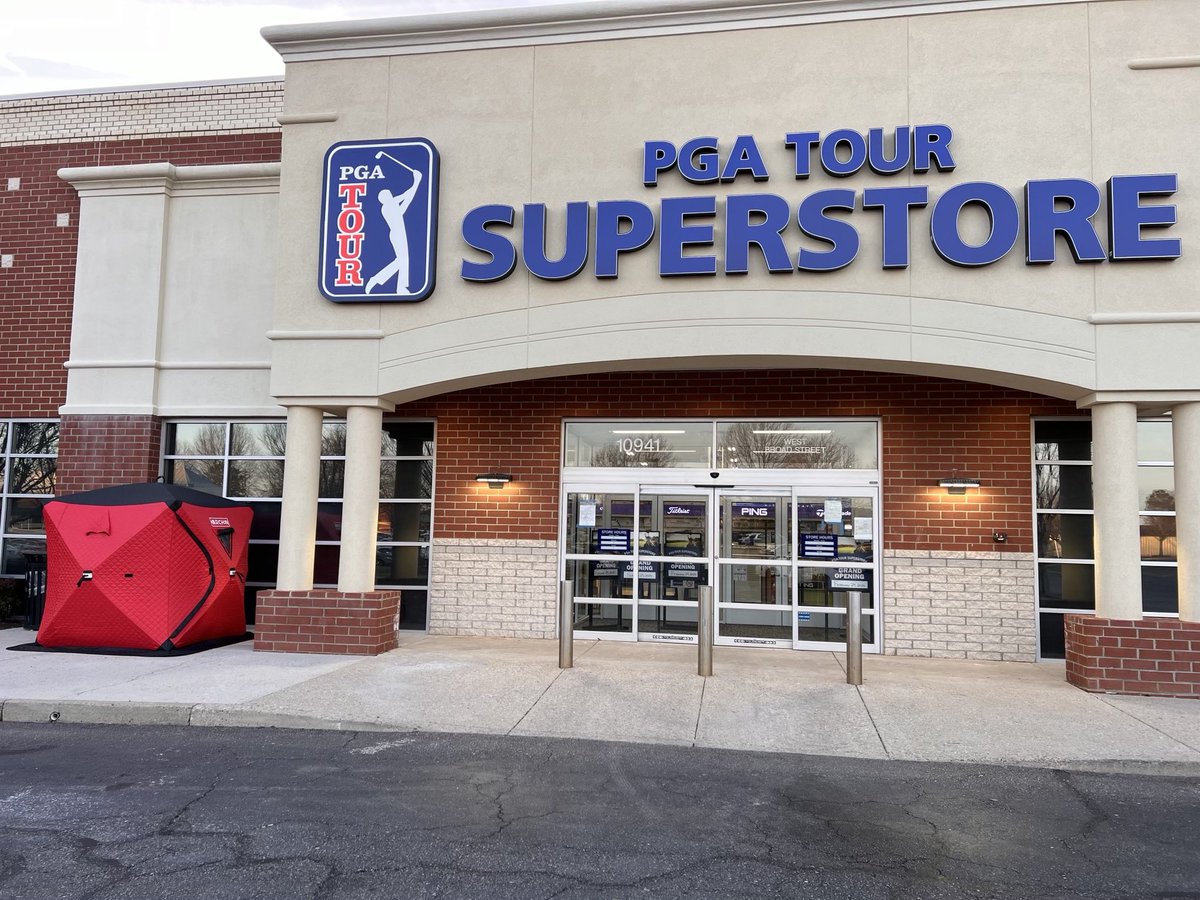 PGATSS's tweet photo. There’s dedication and then there’s… whatever this is.

Our new Richmond, VA store opens this Saturday, 2/24 — 90 hours from now! — and we already have our first camper 😳

Kinda feel like this deserves more than a set of irons? 🤔 https://t.co/07KhuJNW2o
