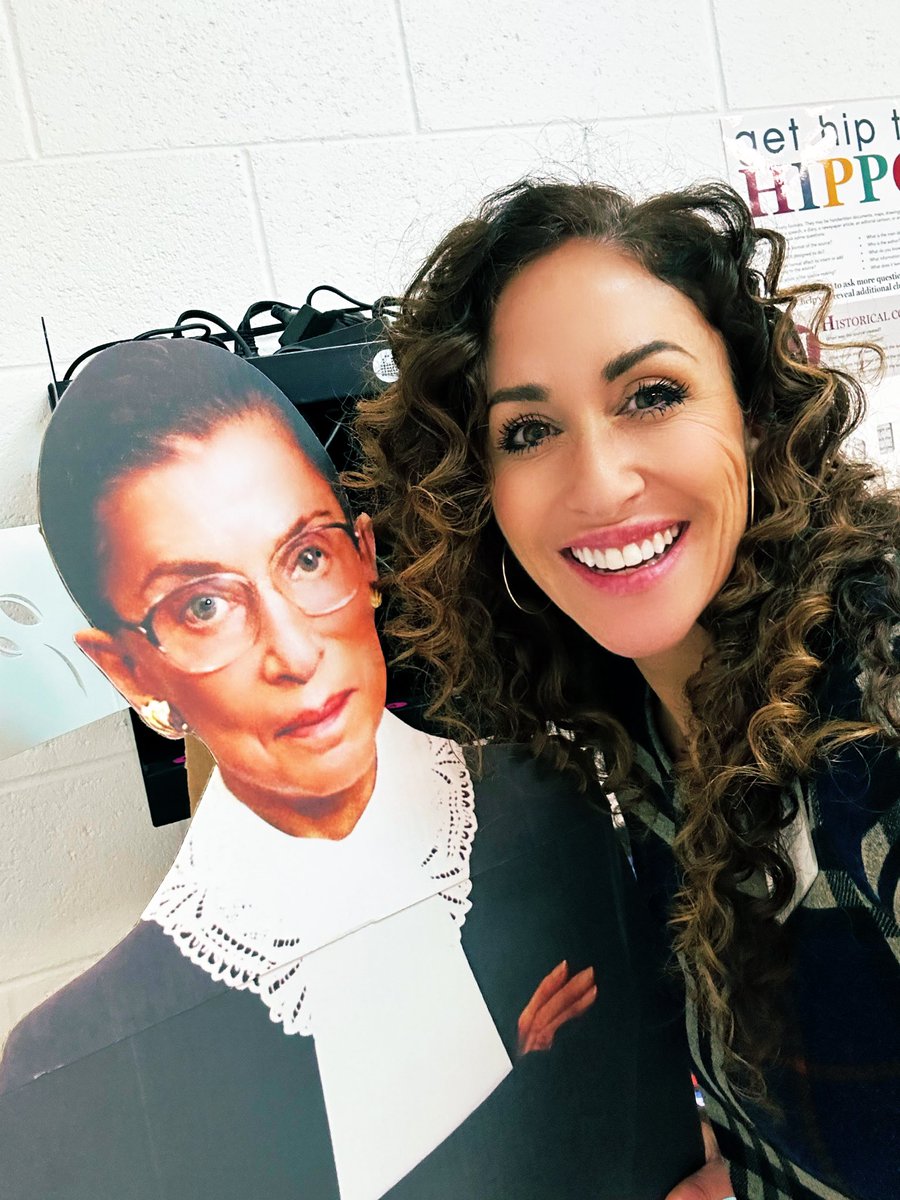 A rewarding day  w/🤘⭐️@FCSchoolsGA SS educators! Enjoyed sharing the art of analysis through diverse primary sources📚plus ending the day w/ a snapshot 📸 alongside 👑 #RBG made it a #TerrificTuesday🏆 #PurposefulPD w/ @s3strategies #StartWithPrimarySources #StudentEngagement