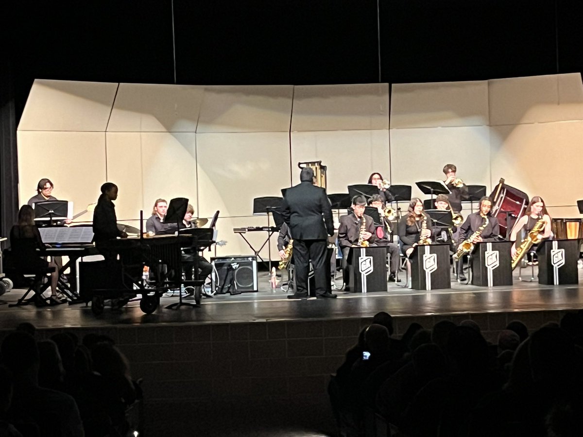 Doing the things and making music. #gkcogs 🎼