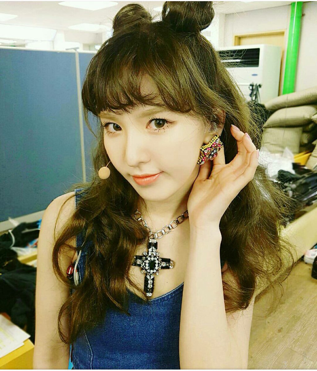 sone0908's tweet photo. センイルチュッカヘ💓
男気溢れながらメンバーとファンを大事にしてるウェンディがたまらなく好きです🩵
これからも自由に歌って楽しく過ごしてね🩵
#ThirtySexyWendy  
#봄처럼_따뜻한_승완아_생일축하해
#WENDY #웬디 https://t.co/0AKkGeVn26