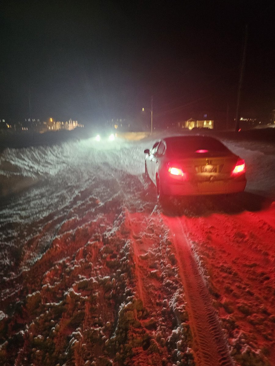 mkidneyCFP's tweet photo. 1 of 2 This is Ridgewood Dr. In Paradise again this evening.  Three cars were stuck as the road is not passable. We are at our witts end!  We have called and email the town and no response.  #nltraffic #nlwx @DanBobbett https://t.co/wUbomDfLD8