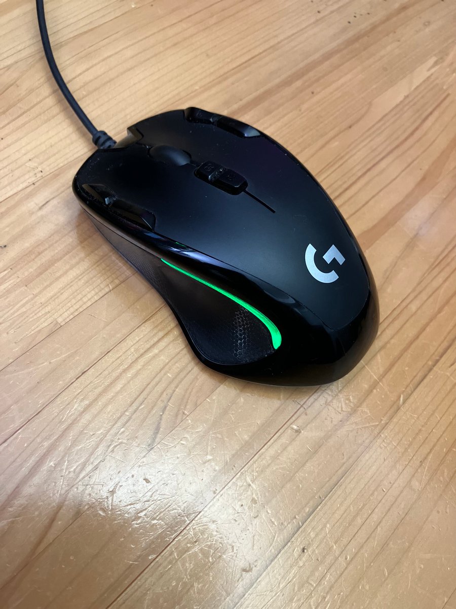 pansyseki's tweet photo. M1MaxのMacBook Proにしたら、前のインテルMacBook Proでは使えていたロジクールのマウスG300srのソフトが使えない。
マクロ組みたかったのに。

けどKarabiner-Elementsというソフトを使ったらなんとかできた！

#macbookpro #m1max #logicool #g300sr #KarabinerElements https://t.co/VbGO988H5s
