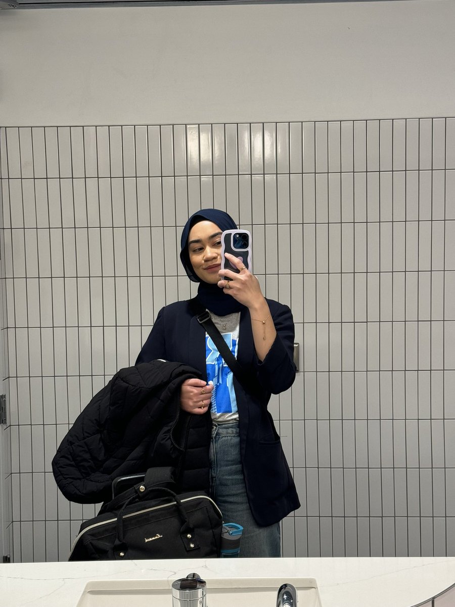 azfarni's tweet photo. A few more weeks until chicago turns to a memory https://t.co/l2mPYO4xP1