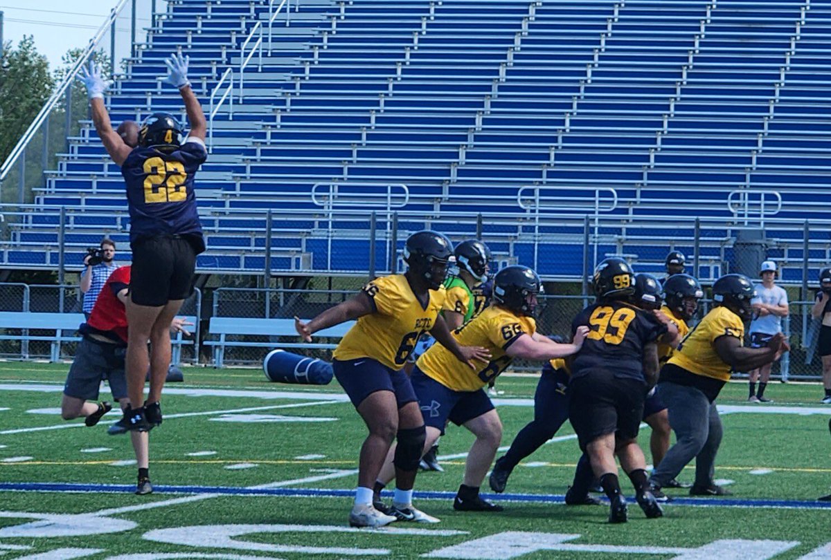 Coach Isaac SR. tweet media