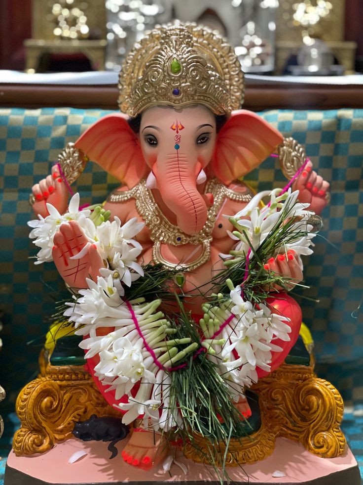 Me_Malu02's tweet photo. प्रथम पूजनीय श्री गणेश जी की अद्भुत अलौकिक दिव्य दर्शन 🚩 https://t.co/a9MDjvHv11