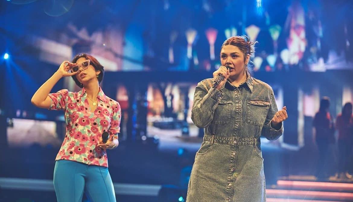 YuridiaMusic's tweet image. Ensayos para @premiolonuestro @yuritaflowers y @AngelaAguilar__