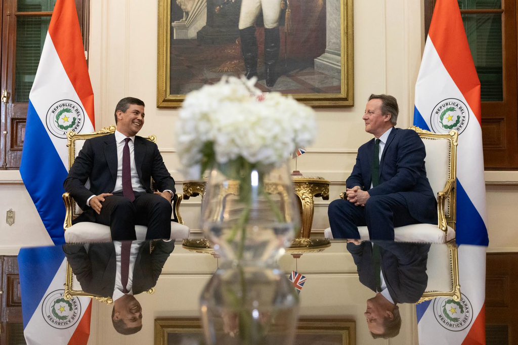 The UK and Paraguay are working together to unlock green growth and prosperity for both our people. We remain firmly committed to supporting Ukraine and upholding democracy and human rights worldwide. Muchas gracias por su bienvenida Presidente @SantiPenap.