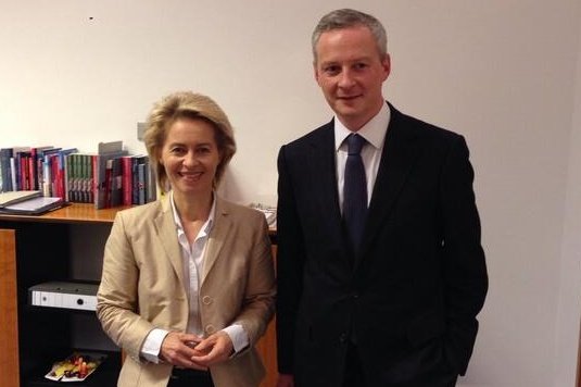 Fils2Psy's tweet image. « Nous allons provoquer l’effondrement de l’économie russe », toutes nos félicitations à Bruno Le Maire et à Ursula von der Leyen .. En 2023, l’économie russe a affiché une insolente croissance de 3 % du PIB, accompagnée d’un chômage en baisse et de salaires en hausse en #Russie