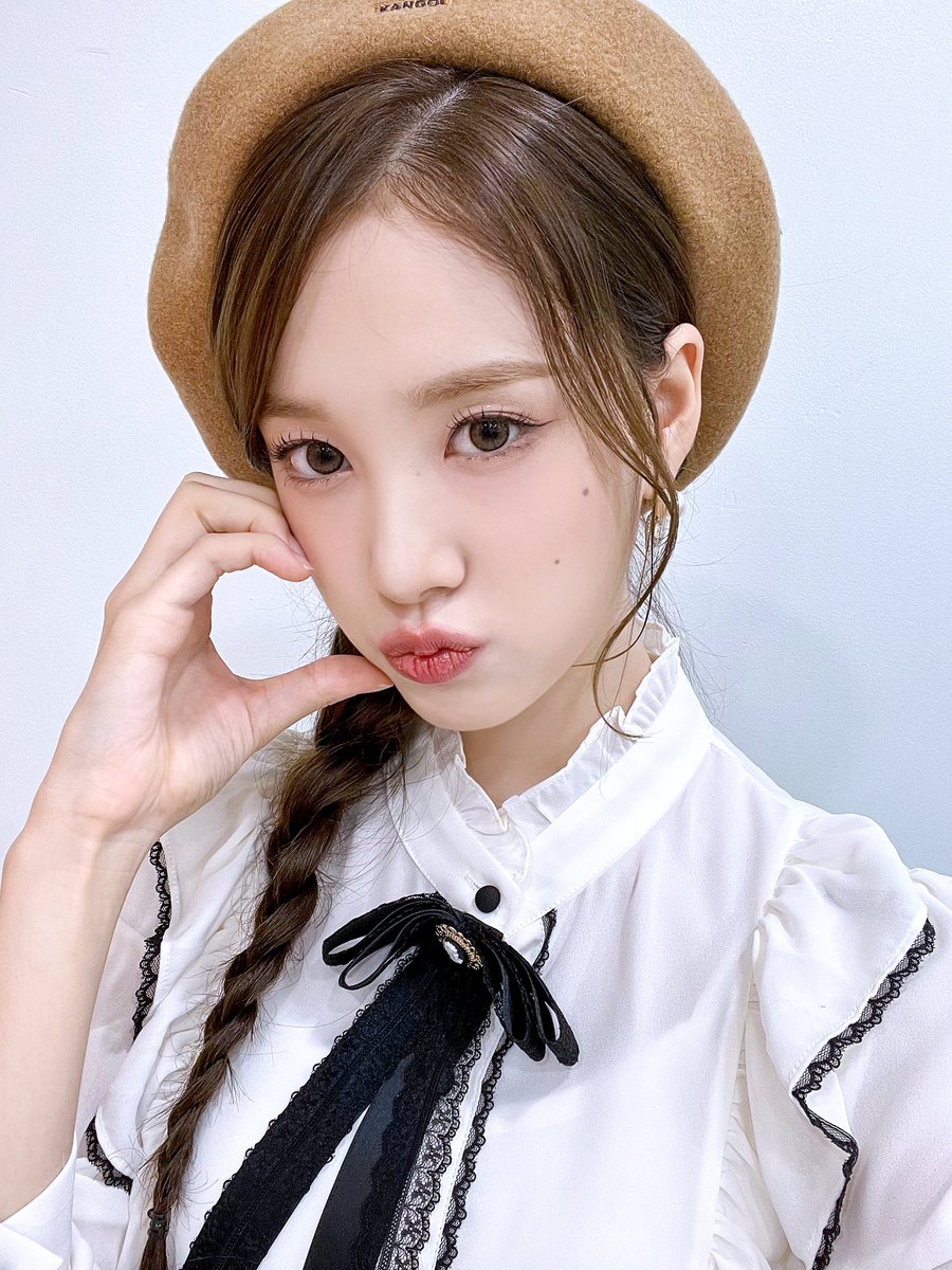 STAYC(스테이씨) tweet media