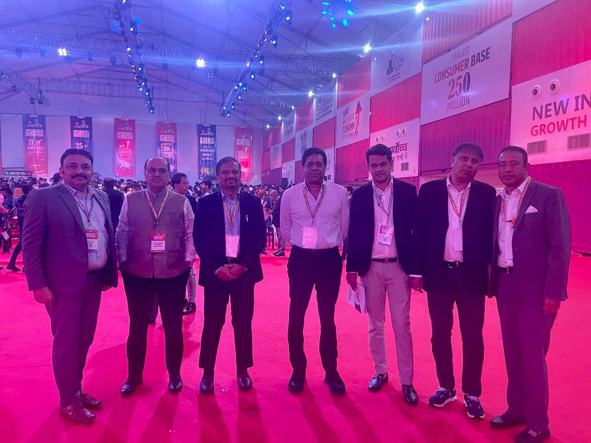 Greenko founder Anil Chalamalasetty attended the Ground Breaking Ceremony 4.0, @_InvestUP in Lucknow. Hon'ble UP CM Shri @myogiadityanath graced the conclave along with hon'ble Union Minister of Commerce & Industry Shri @PiyushGoyal & other prominent industry leaders. #UPGBC2024