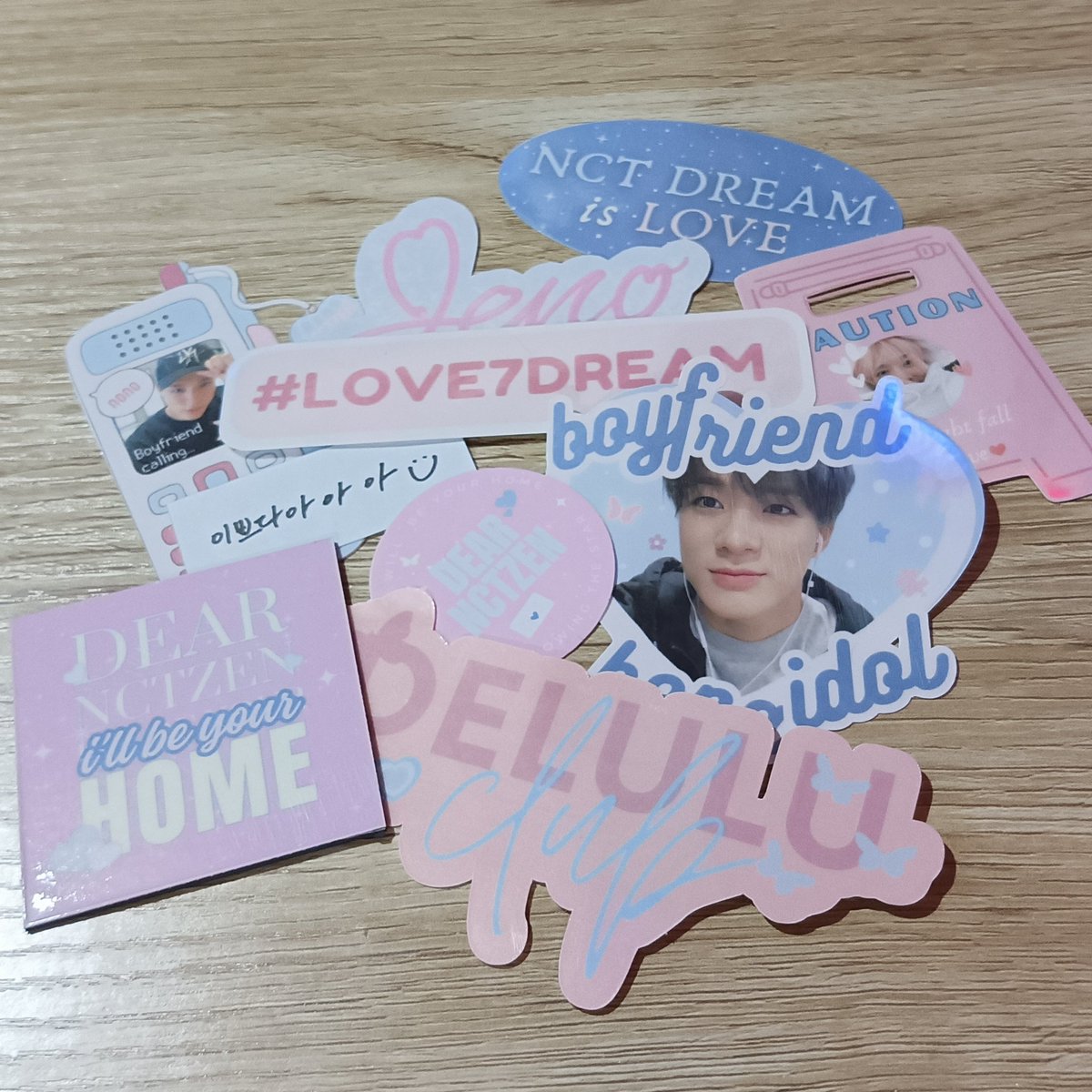 got the pretty cutie stickers #bypocketlab !! thank you so much po for this giveaway 💘