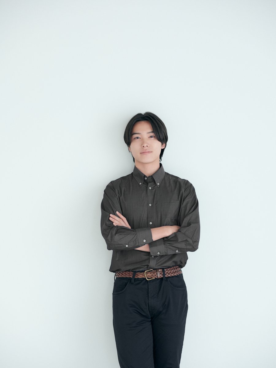 studio_250's tweet photo. 宣材写真を撮影させて頂きました。
メンズの撮影なのでポーズは作りすぎず、表情も作り過ぎない範囲で爽やかさと、クールさを表現してもらいました。

https://t.co/kkmylcBX9z
#宣材写真 #プロフィール写真 https://t.co/0pLQZdo1An