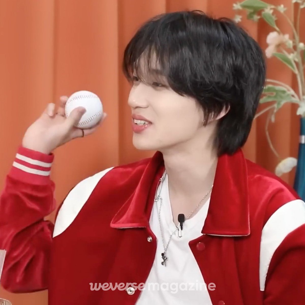 Weverse tweet media