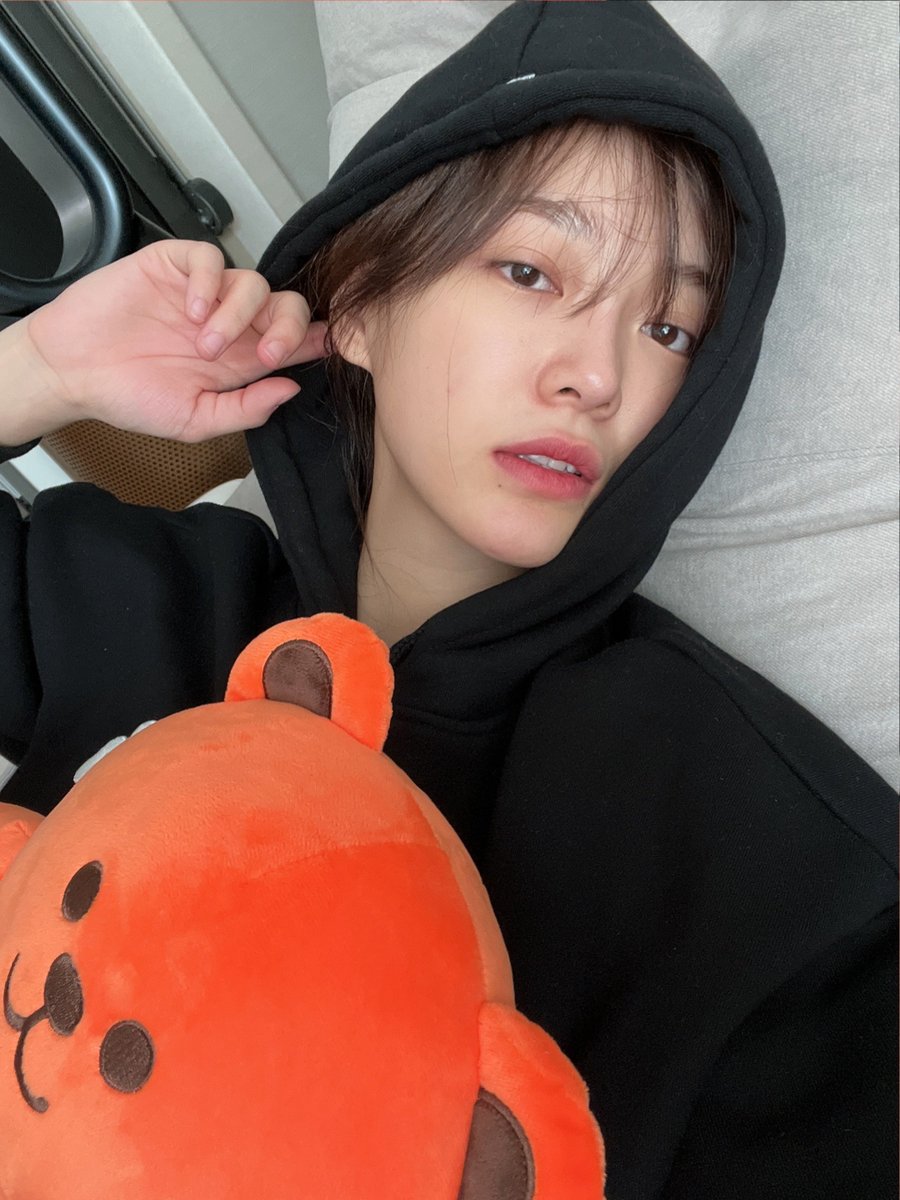 hourly sejeong (@hourlysejeong) on Twitter photo 