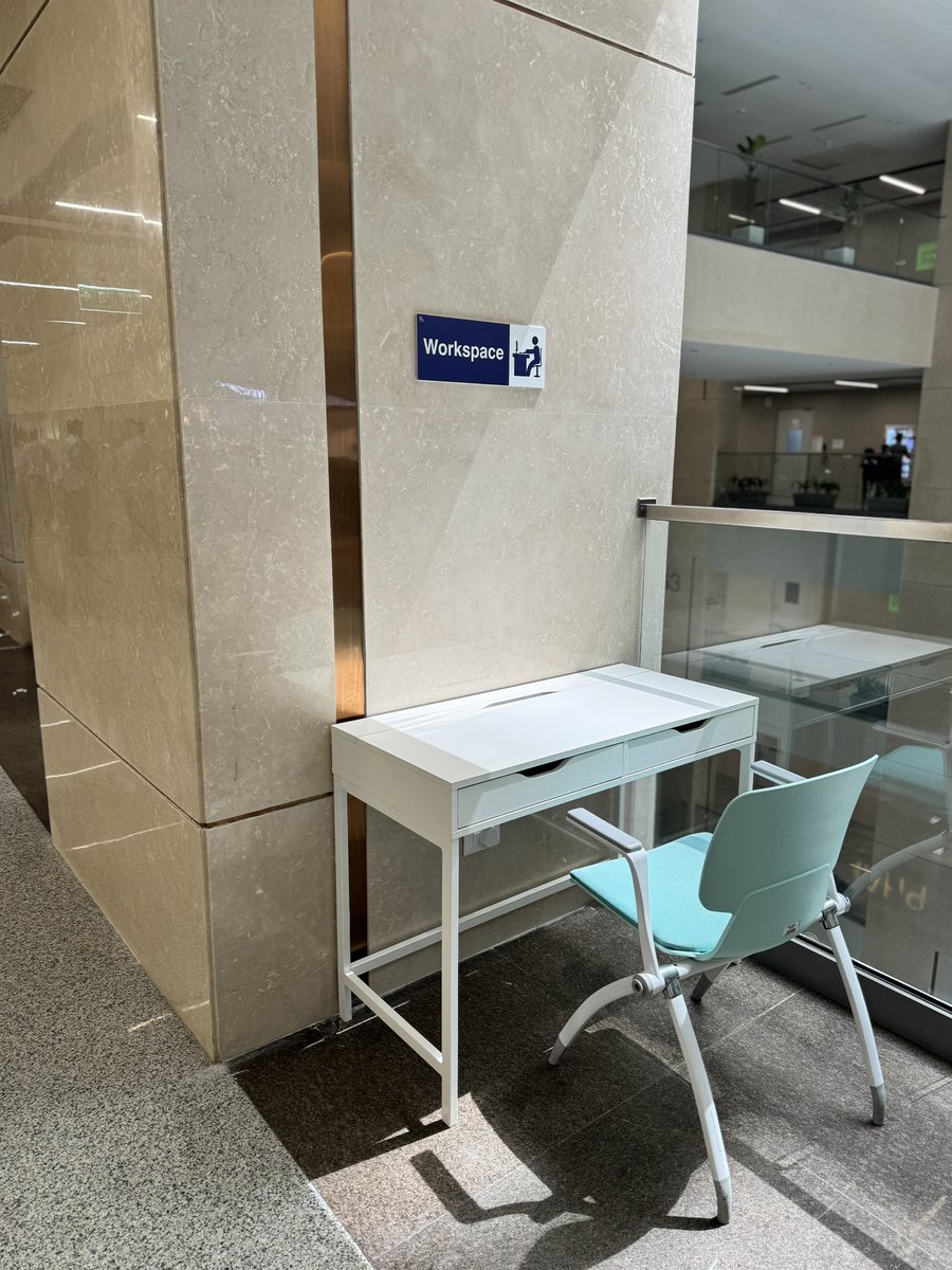 WFH evolves - Work from Hospital 🏥. 

@YashodaHospital in Hitech City introduces desks for those needing to work while attending family treatments. 

Post-COVID, #WFH has surged, but does this hospital-work blend boost productivity, or is it just helping to fool companies?…