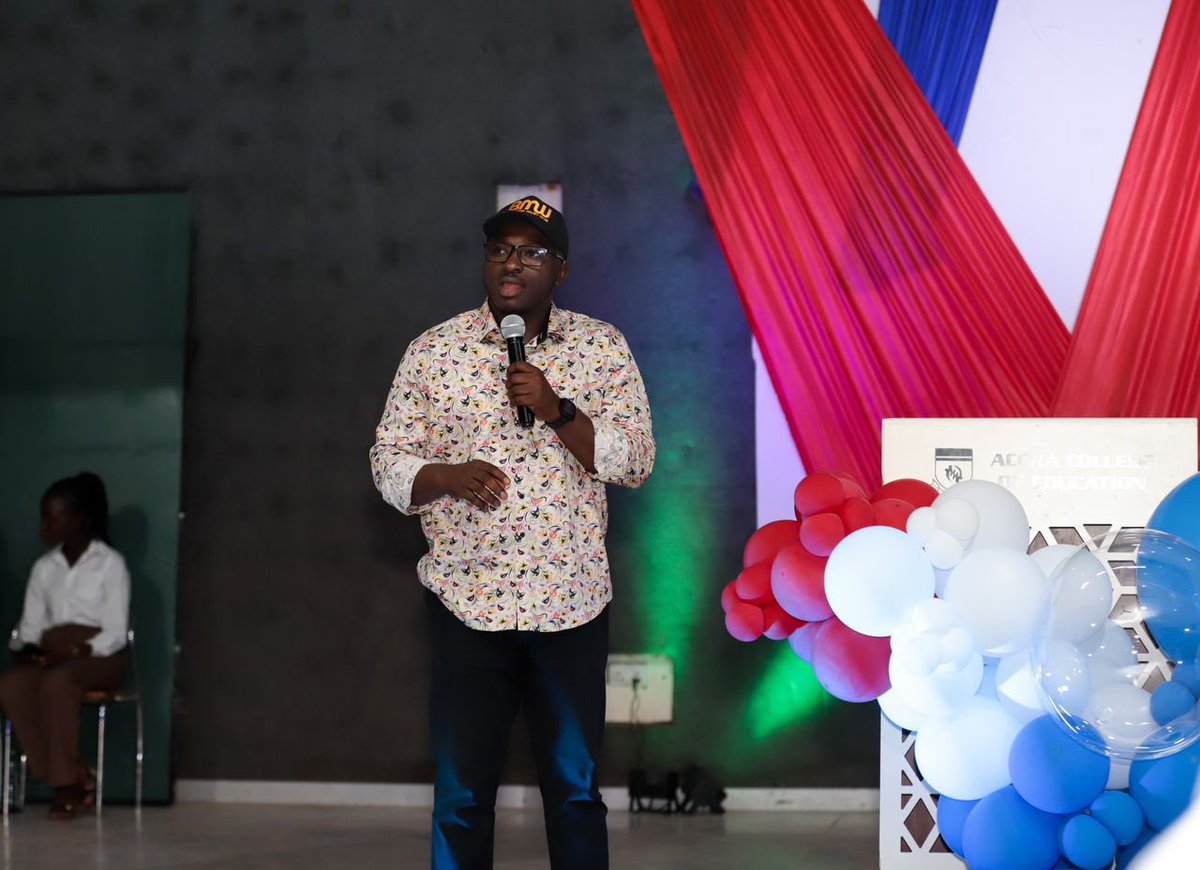 Daevid369's tweet image. Let the audacity of hope be your driving force today. With every step, weave dreams into reality and paint the canvas of your day with positivity.

#ItIsPossible