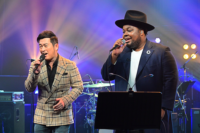 ゴスペラーズさんをデビュー当時からよく知る、音楽ライターの伊藤亜希