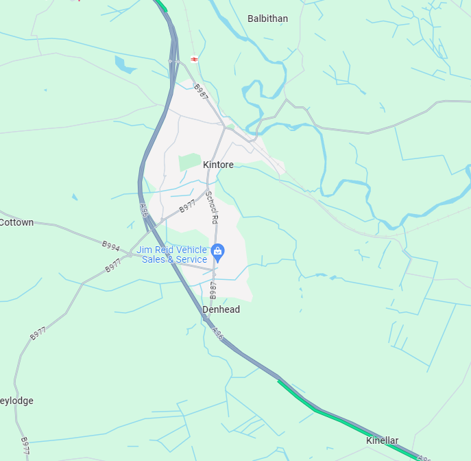 NETrunkRoads's tweet image. Update:
RTC #A96 Broomhill Roundabout Kintore. S/B carriageway is Remains closed, Police &amp;amp; Amey crews are on the scene. #approachwithcaution.