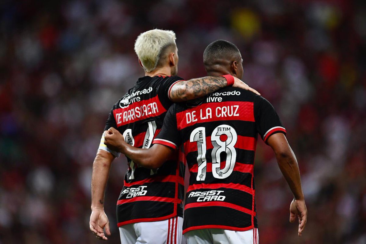 Flamengo em 2024:

- 9 jogos
- 6 vitórias
- 3 empates
- 0 derrotas
- 18 gols marcados
- 1 gol sofrido

Líder do Campeonato Carioca, invicto e com a melhor defesa entre todos os times da Série A.

🗞 <a href="/SofascoreBR/">Sofascore Brasil</a>
📸 Paula Reis/CRF | Marcelo Cortes/CRF
