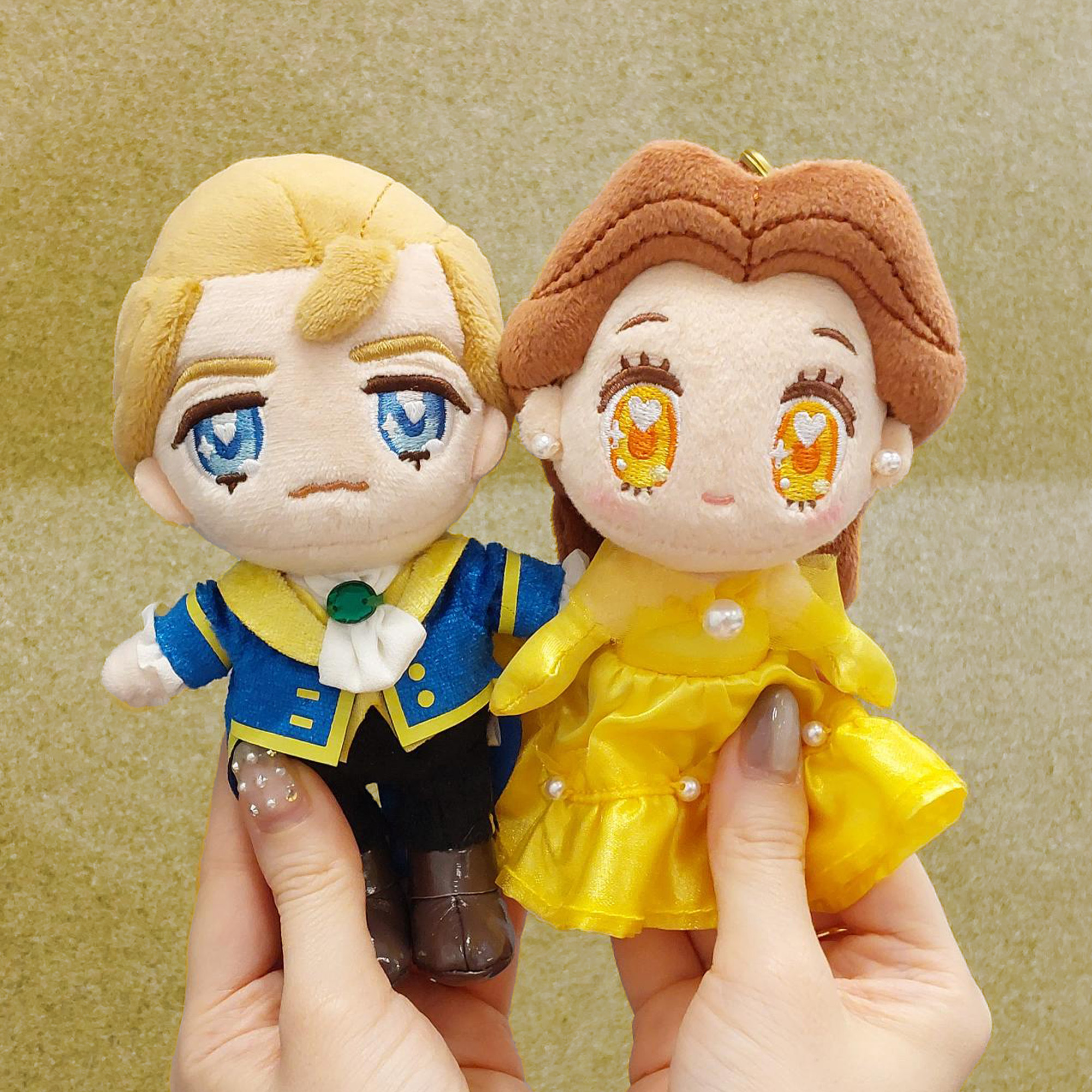 公式】ディズニーストア.jp | アナ ぬいぐるみ TINY FROZEN 戴冠