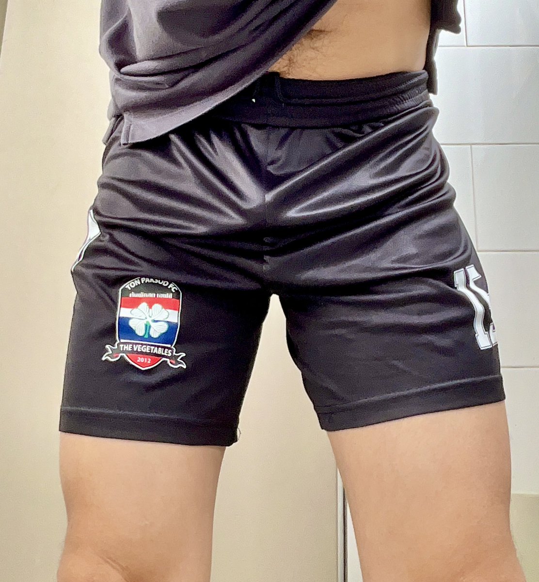 ผู้ชายบ้า..เกงบอล tweet media