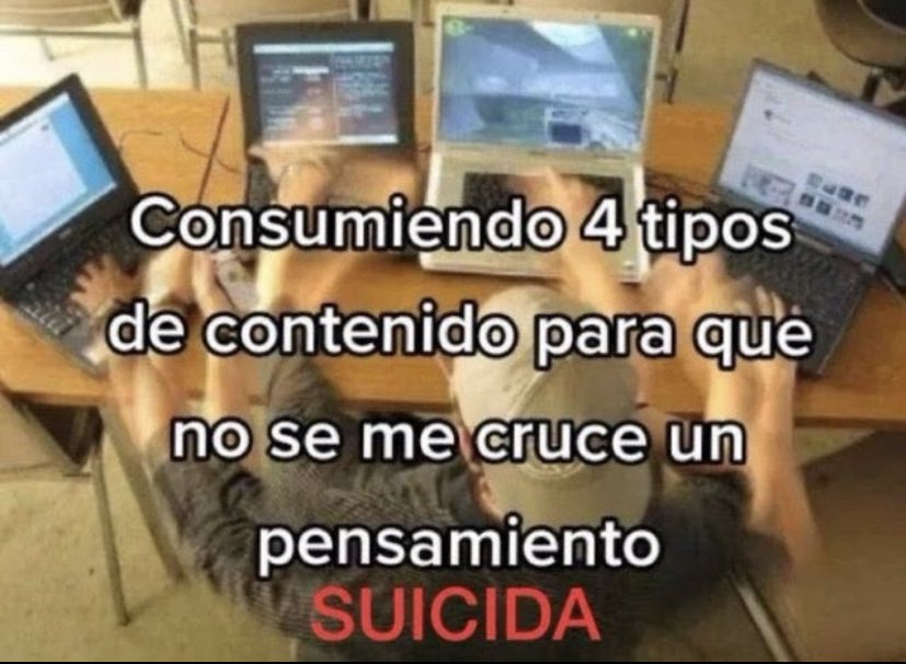 mitsuoxp's tweet photo. yo automotivándome a no pensar https://t.co/IMYhIQyG1P