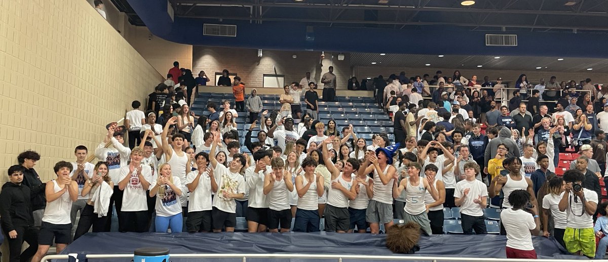 31-0!
The Ranger Magic continues!

Rangers advance to the 2nd round of the playoffs matching up vs Stratford. 
Game details TBD tomorrow. 

Great job student section!! Bring the energy again soon!!
#RangerPride #LetsRide