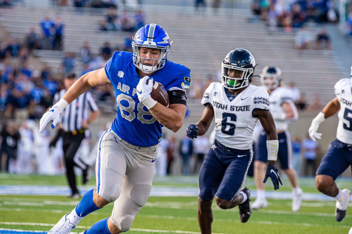 Brady Rhoad (@brady_rhoad) on Twitter photo After an amazing phone call with <a href="/Brian_Knorr/">Brian Knorr</a>, I am truly blessed to have received an offer to the United States Air Force Academy!! Thank you! <a href="/AF_Football/">Air Force Football</a> <a href="/MarcBacote/">Marc Bacote</a>
<a href="/TractionAp/">TractionAP</a> <a href="/Dre_Muhammad/">Dre Muhammad</a> <a href="/Bryan_Ault/">Bryan Ault - Midwest Scout</a> <a href="/TomLoy247/">Tom Loy</a> <a href="/AllenTrieu/">Allen Trieu</a> <a href="/SWiltfong247/">Mark Penis</a> <a href="/IndianaPreps/">Indiana Preps</a> <a href="/CarrollFB/">Carroll Football</a> After an amazing phone call with <a href="/Brian_Knorr/">Brian Knorr</a>, I am truly blessed to have received an offer to the United States Air Force Academy!! Thank you! <a href="/AF_Football/">Air Force Football</a> <a href="/MarcBacote/">Marc Bacote</a>
<a href="/TractionAp/">TractionAP</a> <a href="/Dre_Muhammad/">Dre Muhammad</a> <a href="/Bryan_Ault/">Bryan Ault - Midwest Scout</a> <a href="/TomLoy247/">Tom Loy</a> <a href="/AllenTrieu/">Allen Trieu</a> <a href="/SWiltfong247/">Mark Penis</a> <a href="/IndianaPreps/">Indiana Preps</a> <a href="/CarrollFB/">Carroll Football</a>