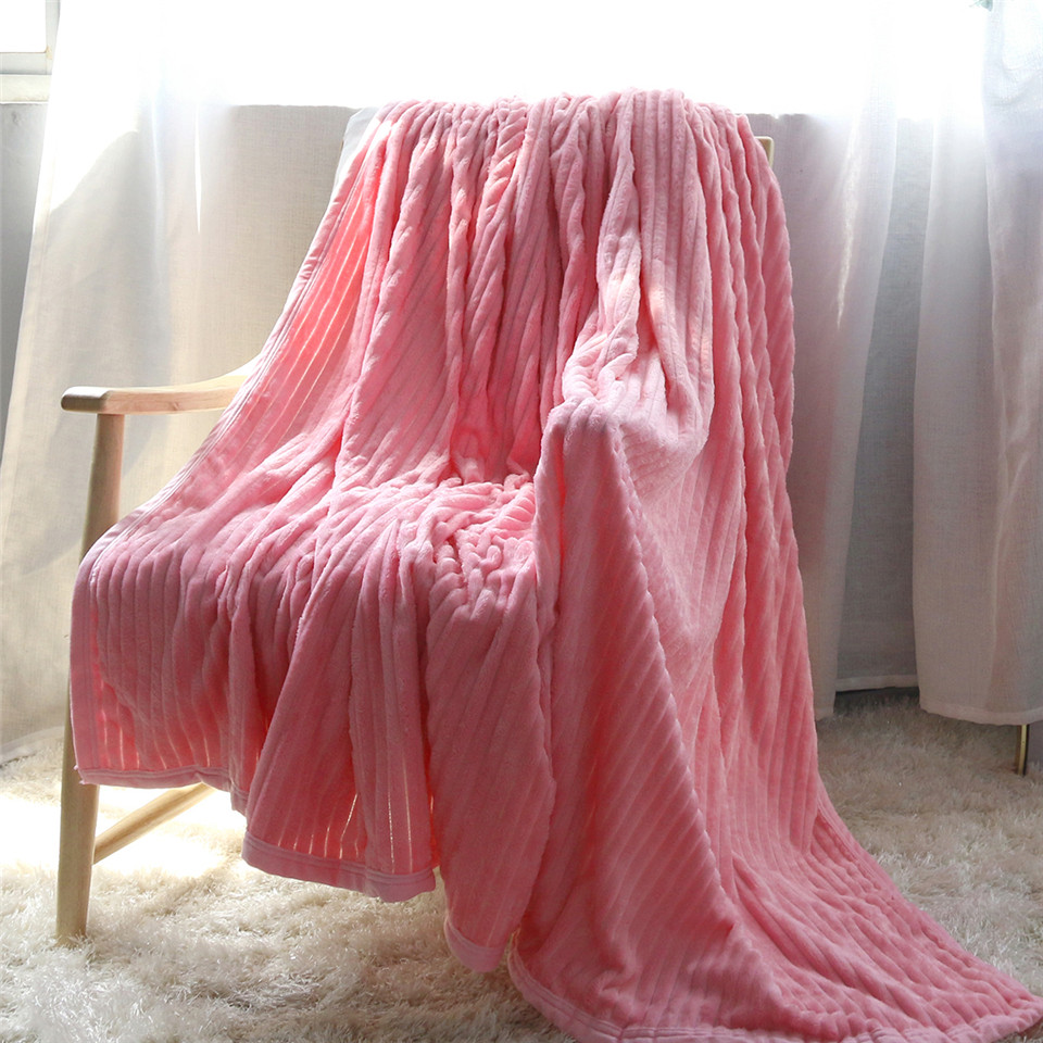 beddingoutletCN's tweet image. 🔥 Looking for a cozy addition to your bedroom? Check out our Coral Blanket! 🌸🛏 Perfect for snuggling on the sofa! 😍 #CozyBedroom #WarmThrow #SnuggleUpNow Visit our website 🌐👉 bit.ly/3s8YHWm