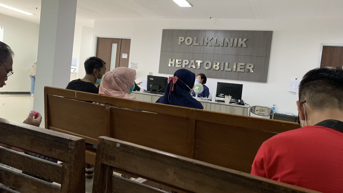 Rutinan tiap bulan. Minggu ini RSCM. Next week RSUD Tebet....ternyata kalo dah 40 punjullll mesti nongol satu satu menyapa nyapa....