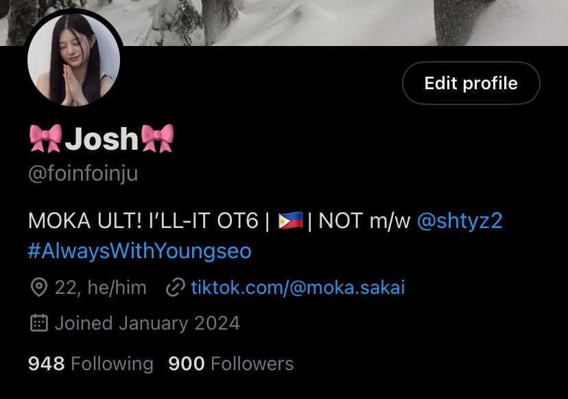 THATS 900 THANK YOU ALLLLLL <3333 ONE HUNDRED MORE FOR 1K !!!!