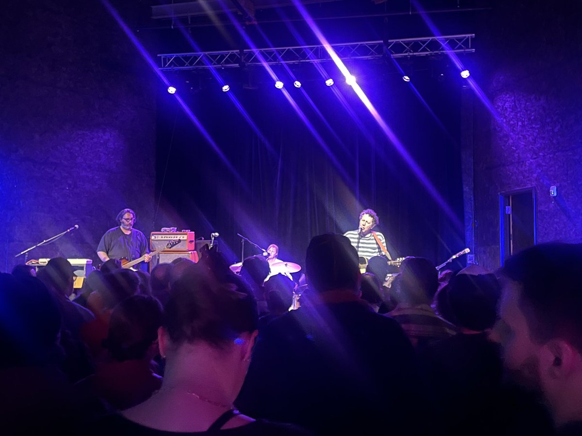 Yo La Tengo <a href="/WaveWichita/">WaveICT</a> with an old phone