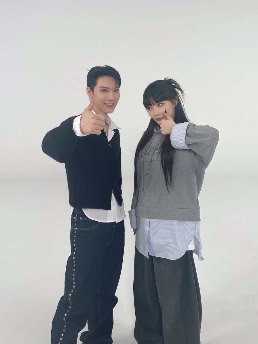 NCTsmtown's tweet photo. 👍😝✌️

#TEN #李永钦 #텐
#CHUNGHA #청하 #hello82 
#NCT #WayV #威神V
#Nightwalker #TEN_Nightwalker
#TEN_TEN #NCT_TEN_TEN https://t.co/LFfG8qOBKW