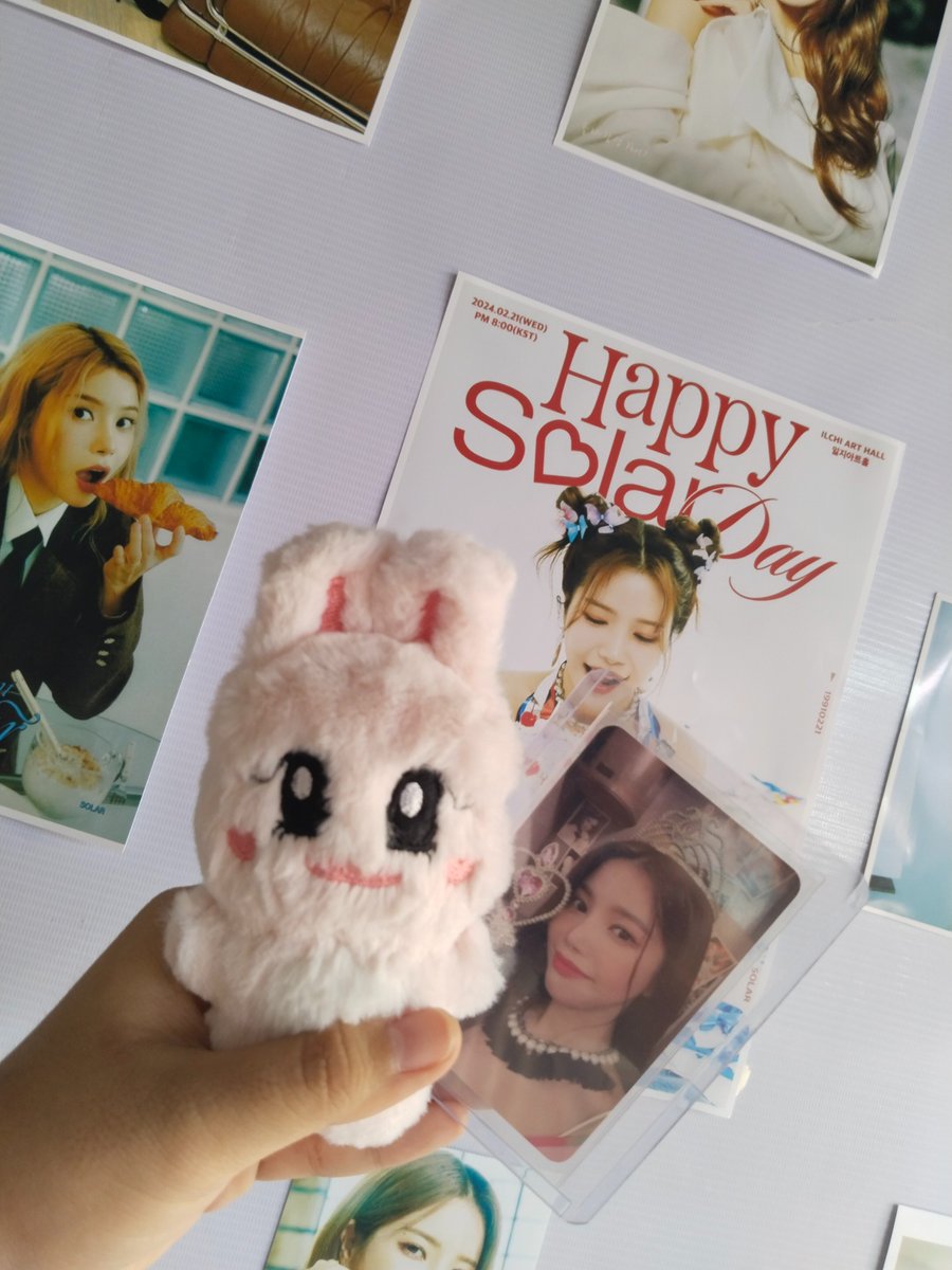 toastymacchiato's tweet photo. Celebrated Yong's birthday yesterday! 😊💙

Thank you so much @MamamooPH and @cafesaramsarang for this event! ✨ https://t.co/3V34d5yLXx