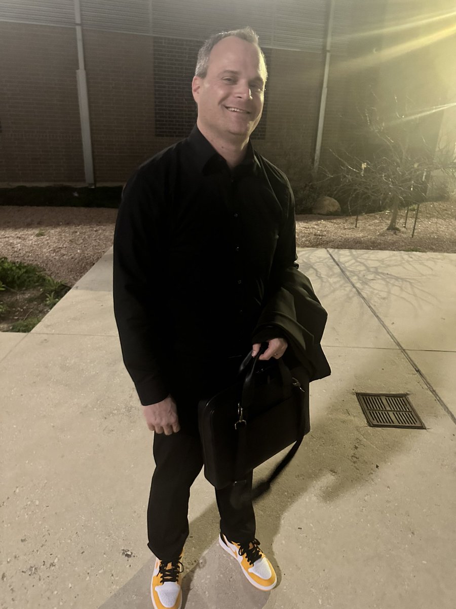 ECwomensBasketball tweet media