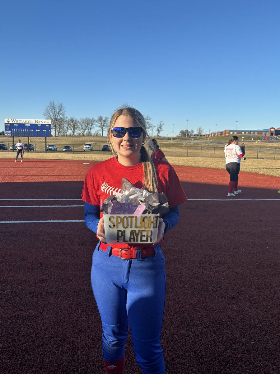 mercerladytitan's tweet photo. SPOTLIGHT PLAYER SEAGAN WOOD!
Seagan got her spotlight player basket today at practice! We are so excited to see what she has in store for us this season. Go Titans! WE’RE COMING
#werecoming #sowhatnextpitch #outworkouthustleoutlast https://t.co/Psoyw6m67y