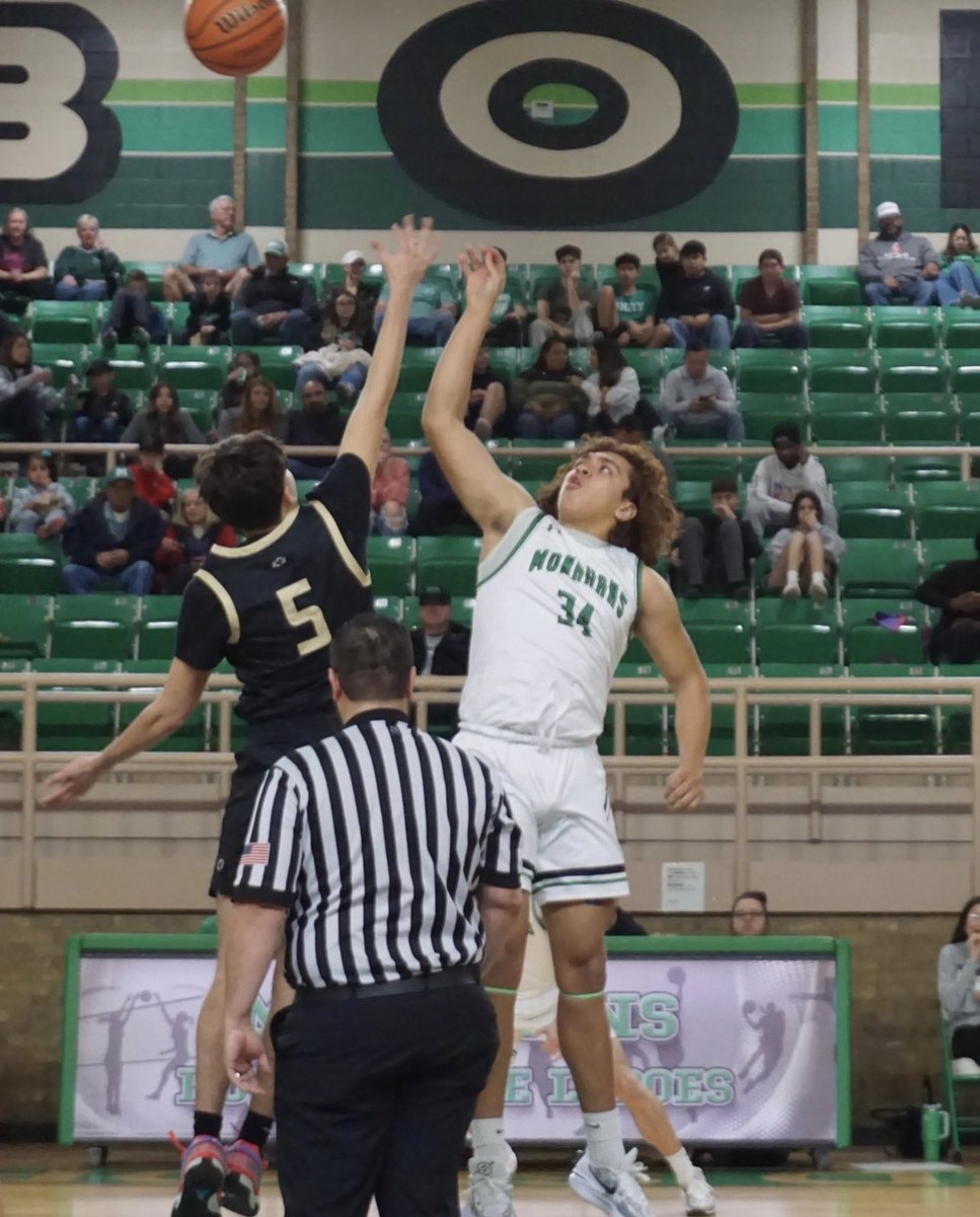 Congrats go out to Jr small forward Trae Chatman for making 3-4A 2nd Team All District team. Only the beginning! Go Loboes! 
🏀💚🔥💪🏻 <a href="/traetrae1x/">Trae❗️</a> <a href="/Cheno_04/">Cheno💭</a> <a href="/KyleVanek14/">Kyle Vanek</a> @LOBOES <a href="/sanchoscoffee/">SANCHOS COFFEE</a> <a href="/JONES__Brandon/">Brandon Jones</a>