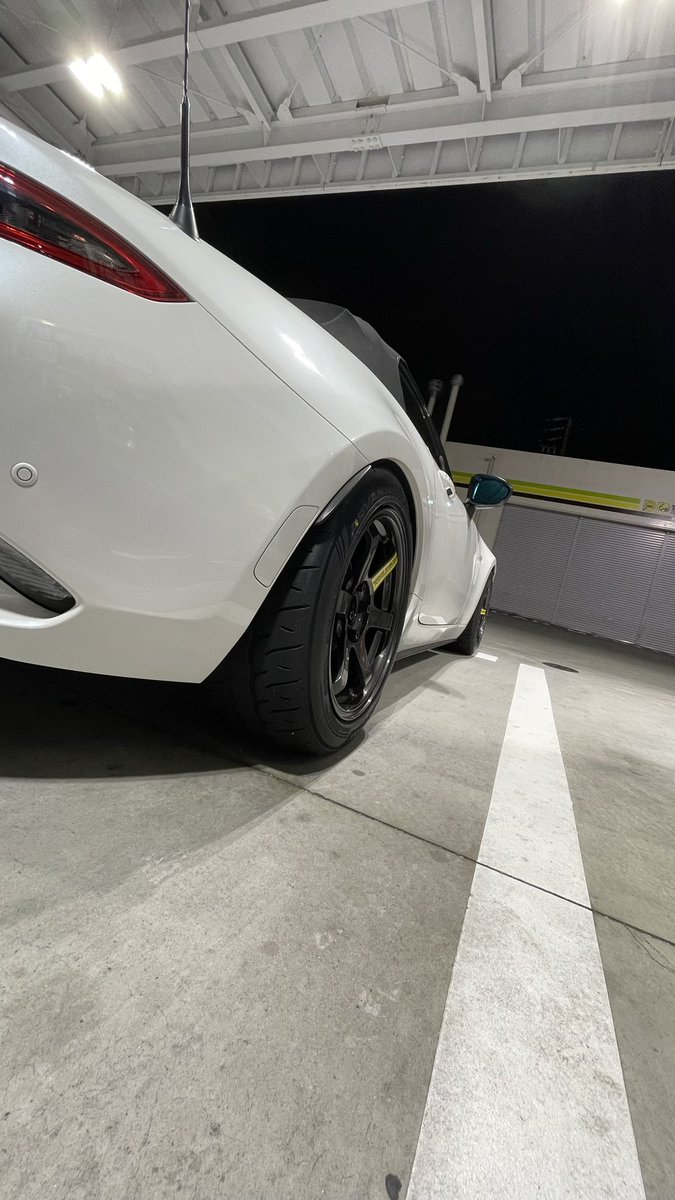 Newタイヤ
なんか前型より丸い?