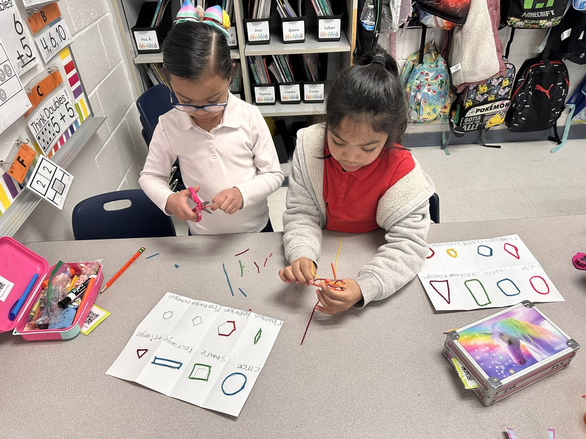 mhartis_PDNES's tweet photo. Students applied their knowledge of 2D shape attributes using @Wikkistix today! A fun way to add in a little art into math time ⭕️ 🔺🔸🟡🟩 @MSmith_PDNFAA @ESanchez_PDNFAA @AEscobar_PDNFAA 
#TeamSISD #PDNFAA #findtheartinyour❤️ https://t.co/kNIpMhHwby