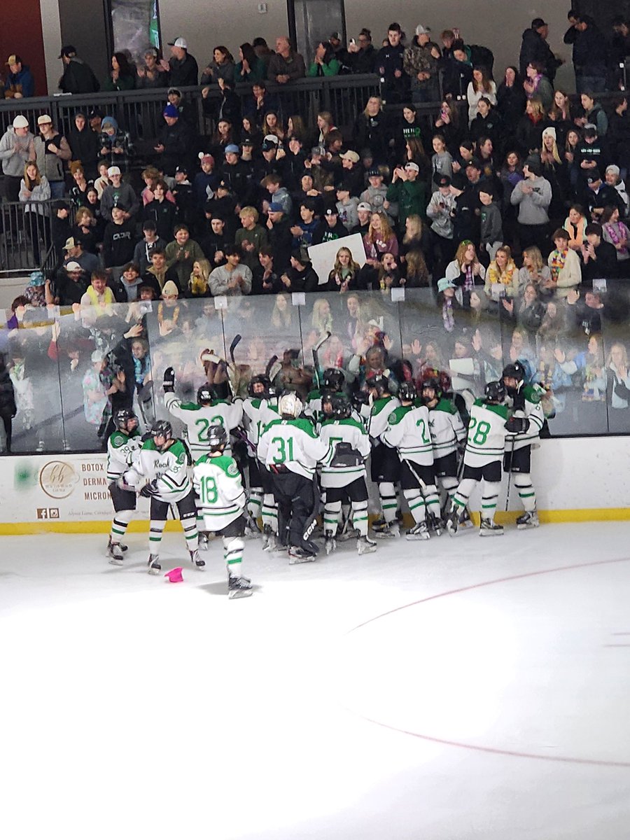 20 seconds in to the 4th OT. GRADY DIMBERIO WITH THE WINNER! 🟢⚫🟢⚫